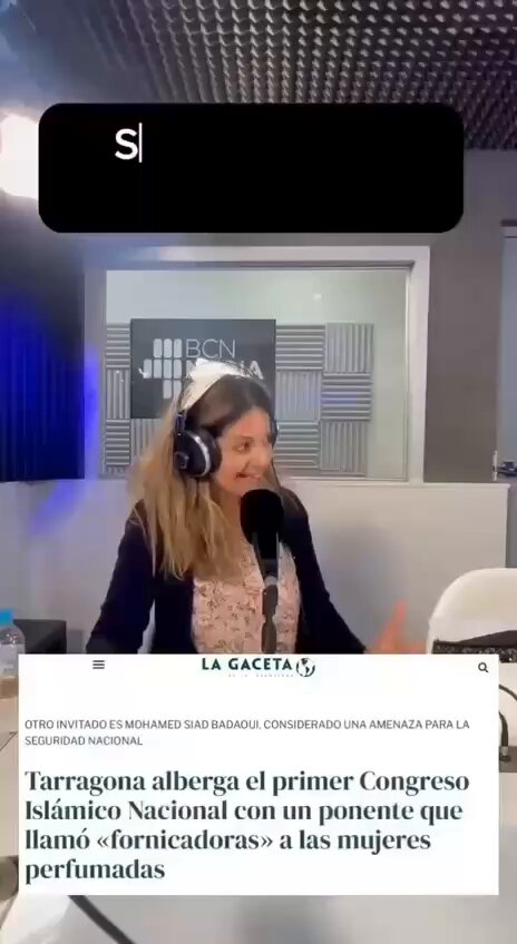 Si llevas hiyab pero te perfumas y/o llevas ropa apretada... eres una fornicаdora.