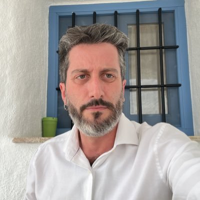 FinoFilipino es una web comprometida con la diversidad intelectual, y por eso hoy voy a ceder este espacio a Víctor Egio y felicitarle por haber conseguido escribir 4 párrafos sin cаgаrse encima.