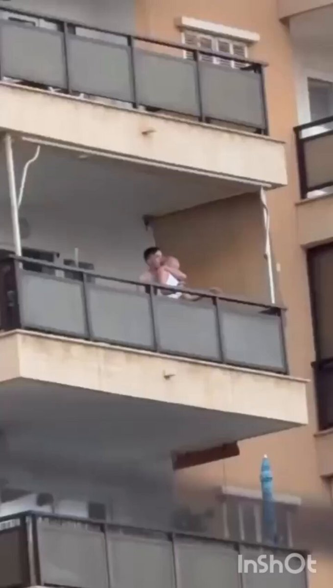 El maldito cambio climático está obligando a la gente a hacer fuera de casa lo que antes hacían dentro.