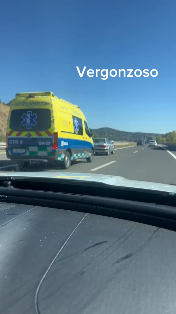 No hay discusión que la retirada del carnet al conductor del Audi debería ser inmediata ¿no?