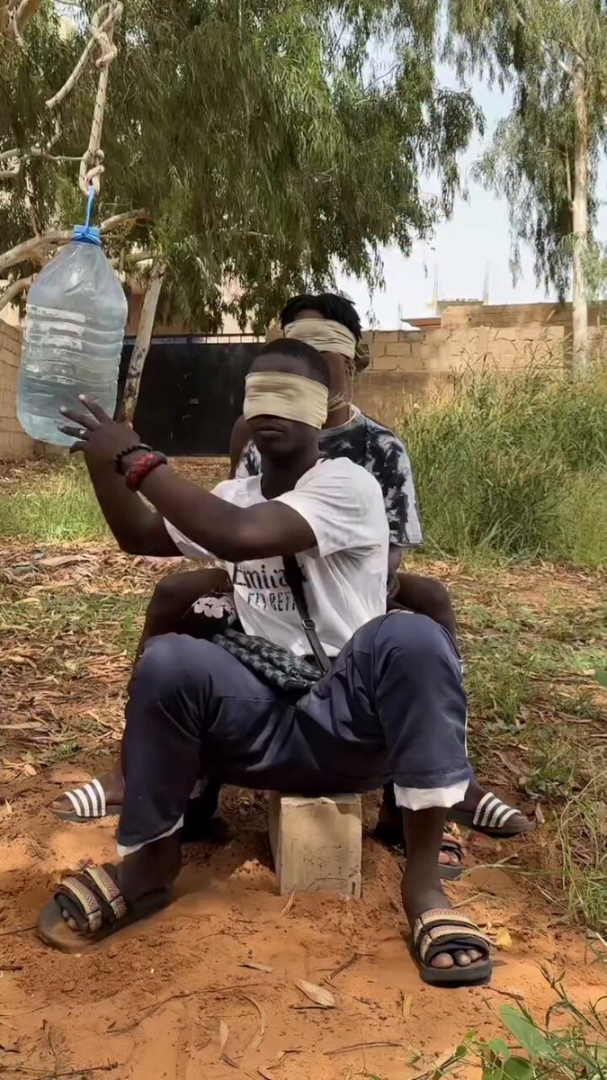 En el tercer mundo no pueden jugar a la Play Station, allí tienen la Play Hostiation.