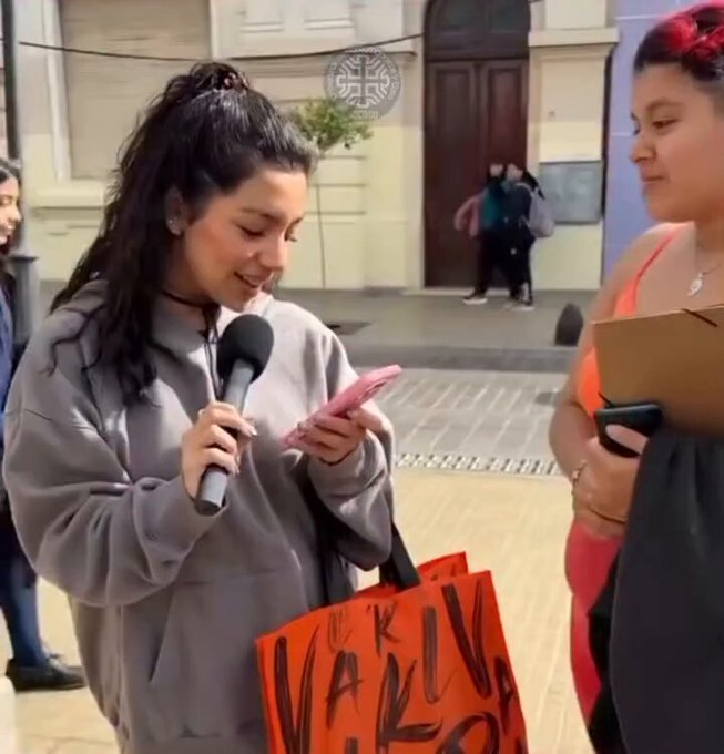 ¿Cómo se llama la parte blanca del huevo?