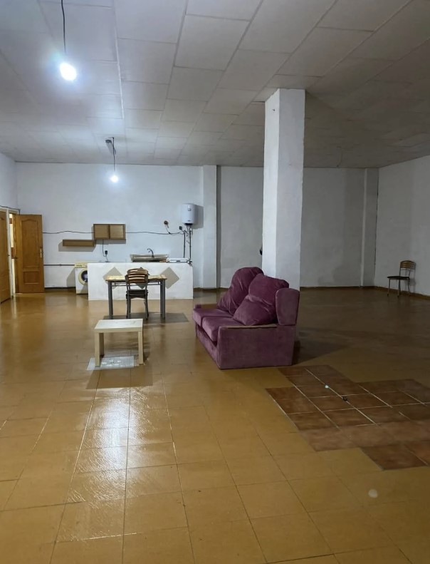 Nave convertida en vivienda.