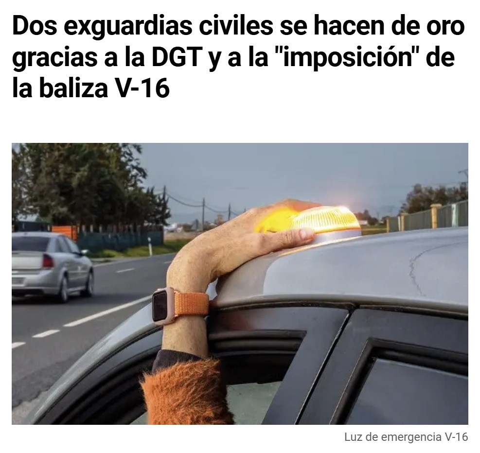 Dos guardias civiles se están forrando con las balizas