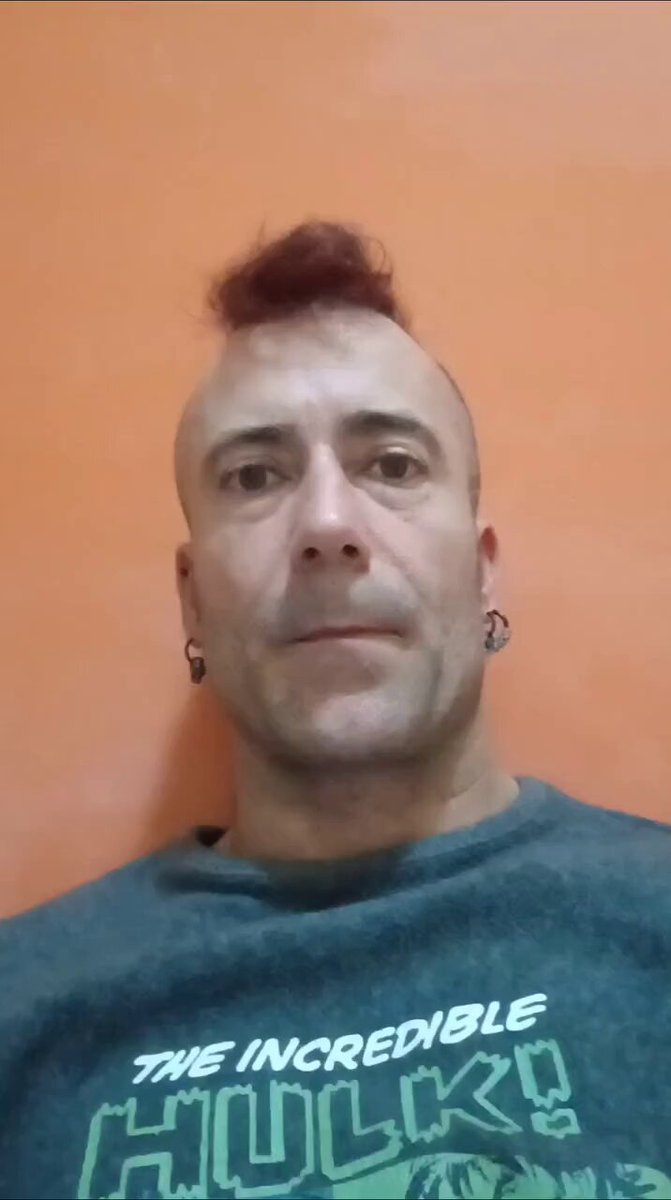 Responsable de organización de Podemos en Puerto y Sagunto, Rubén Sánchez, nos explica las diferencia entre fascіsmo y antifascіsmo.