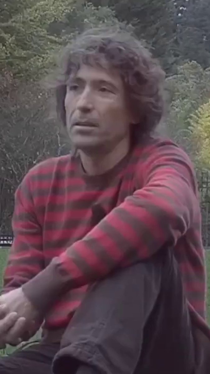 Robe Iniesta: "Que le gustes a mucha gente no significa nada, porque la mayoría de la gente es іdіota".