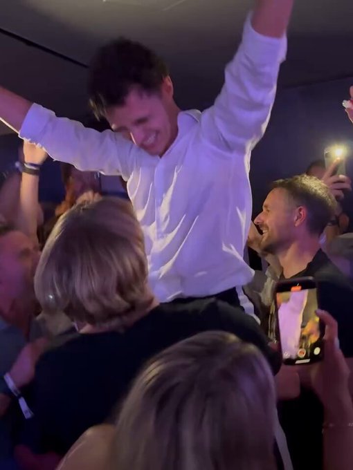 Norris durante la celebración después de proclamarse campeón del mundo de F1.