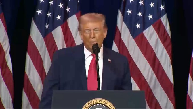 Trump sobre la gente de izquierdas que se manifiesta en contra de la captura de Maduro: “Esta gente es un desastre. ¿Dónde la encuentran? Son las personas más feas que he visto en mi vida”.