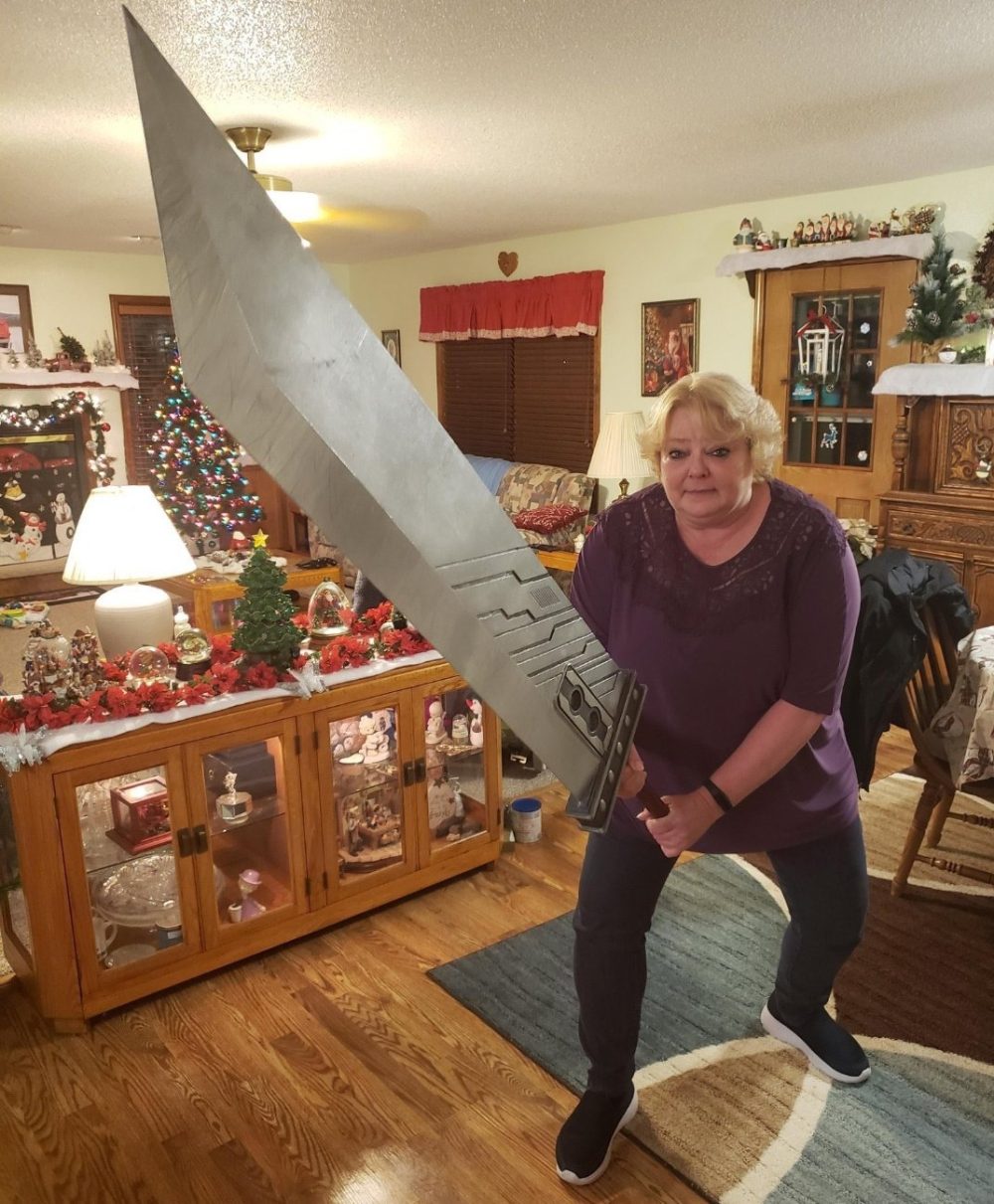 El típico cuchillo que llevas para pelar la naranja del almuerzo...