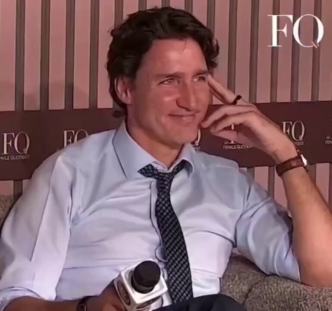 Quédate con la que te mire como Justin Trudeau mira a Katy Perry.