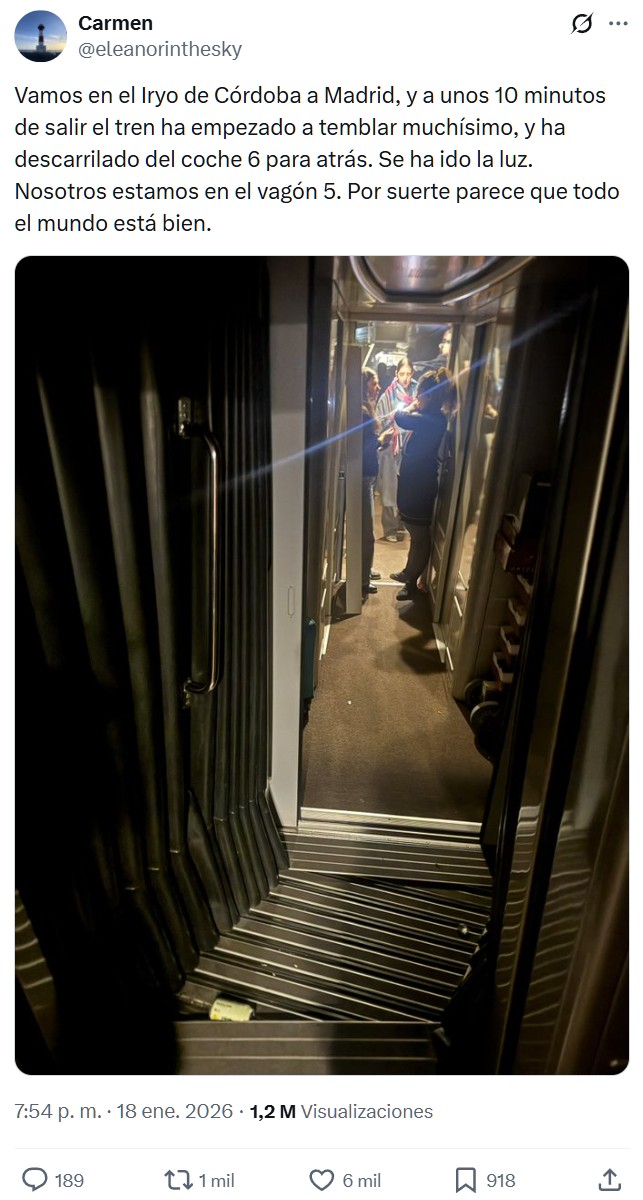 Una pasajera del Iryo que ha descarrilado: "a unos 10 minutos de salir el tren ha empezado a temblar muchísimo, y ha descarrilado del coche 6 para atrás".
