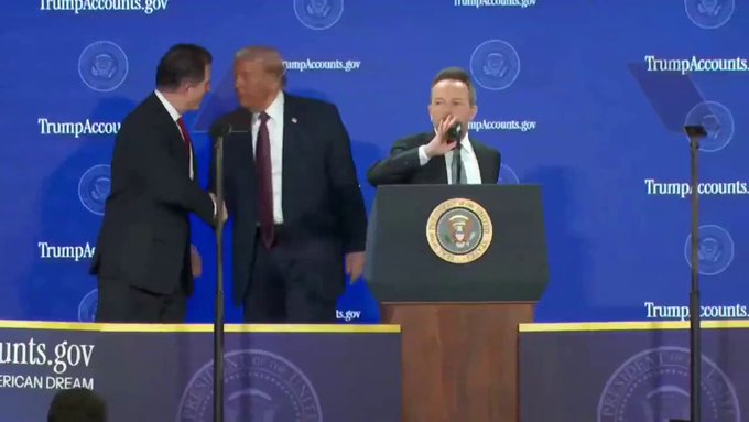 Brad Gerstner sobre las Trump Accounts: “Cada niño en Estados Unidos, desde la zona rural de Missouri hasta la zona rural de Indiana, desde Trenton hasta Compton, comenzará su vida con una cuenta de inversión al nacer... donde serán propietarios privados de todas las empresas más importantes de este país... Esto convierte a cada niño en Estados Unidos en capitalista desde su nacimiento”.