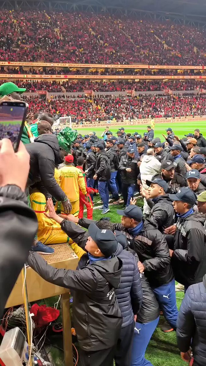 Titula este vídeo sin caer en el racіsmo.