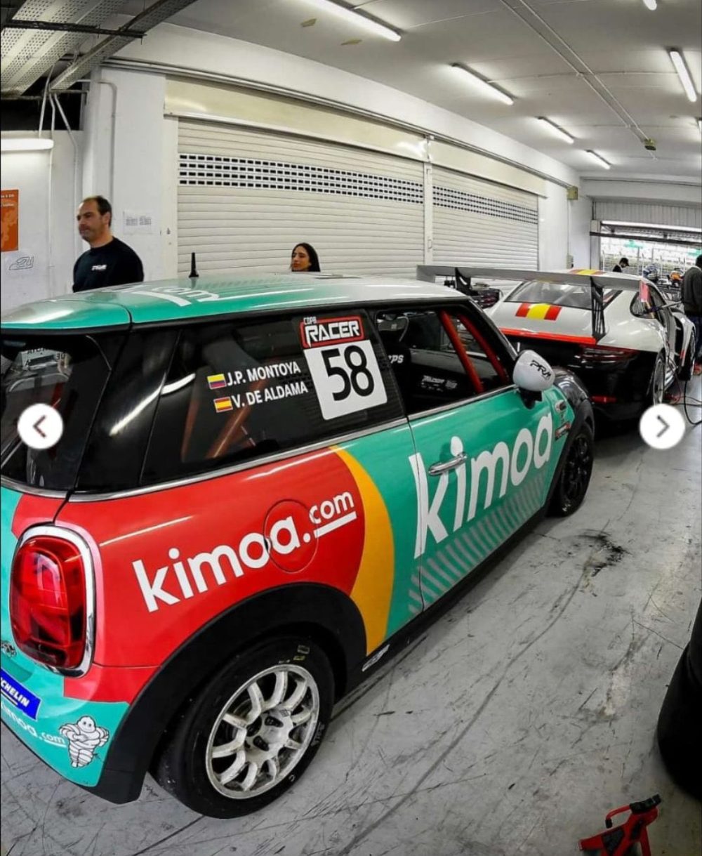 Que alguien me explique qué hacía Aldama compartiendo con Juan Pablo Montoya un mini de competición patrocinado por la empresa de Fernando Alonso