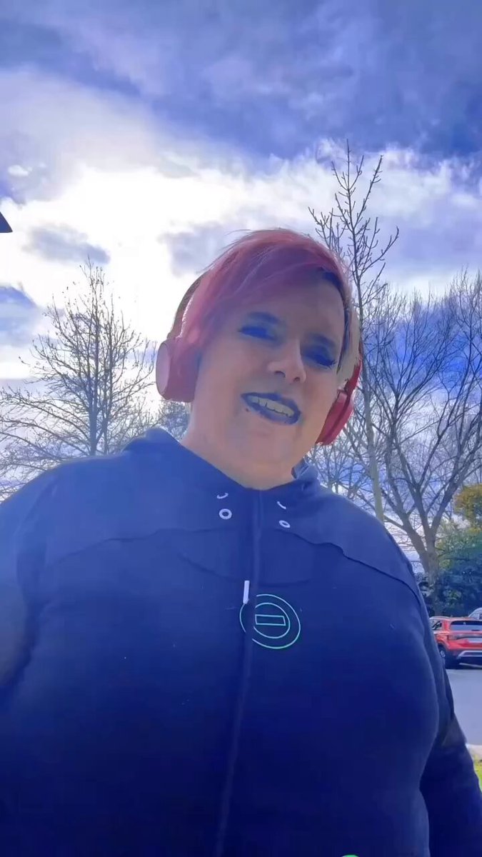 "Soy la primera therian trans guipuzcoana, y soy una hiena".