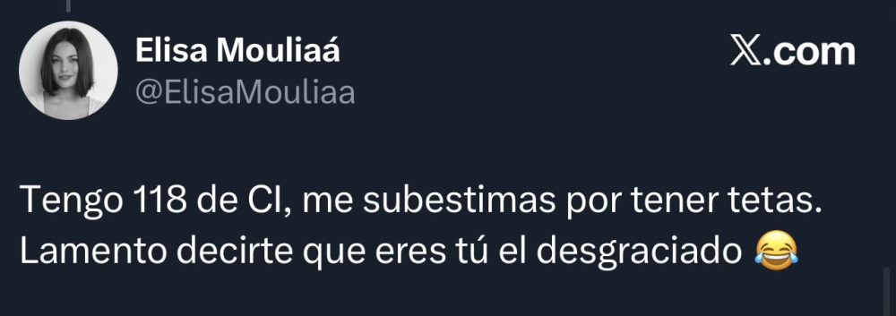Elisa Mouliaá se hace la tonta (más tonta) después de su desafortunado tuit de ayer.