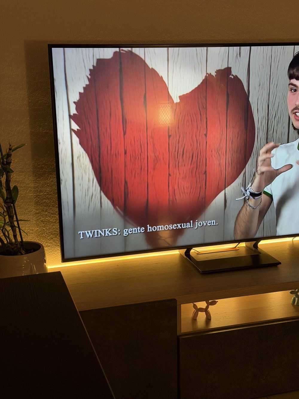 Siempre hay espacio para una etiqueta innecesaria más.