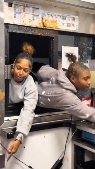 Batalla campal en la ventanilla del autoservicio de un Wendy's en EEUU.