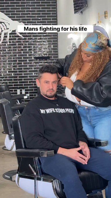 Poniendo a prueba la resistencia de los músculos oculares a los campos gravitatorios de las glándulas mamarias de grandes dimensiones.