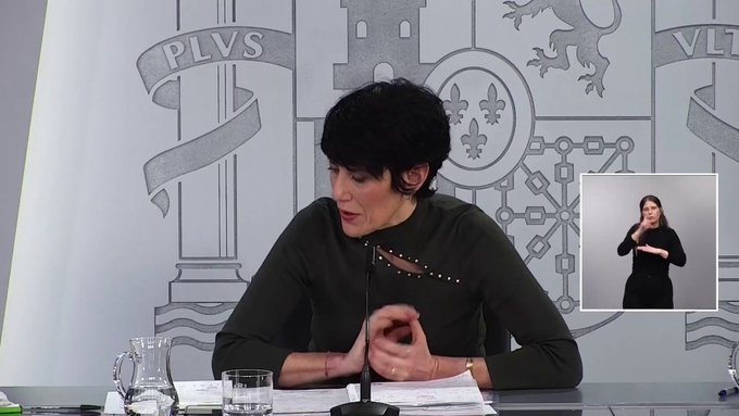 Cae al 38,4% los jóvenes que se declaran feministas, el nivel más bajo desde 2021, y casi la mitad cree que es una "herramienta de manipulación política", según Fad Juventud.