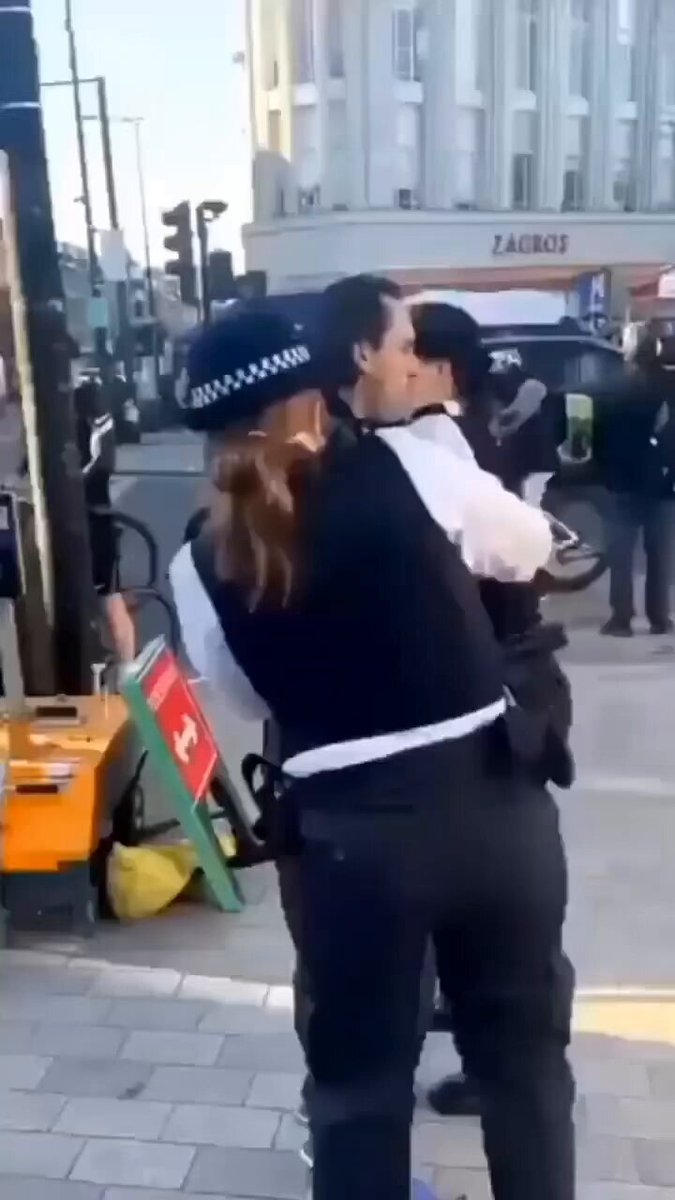 Hay algo peor que la resistencia a la autoridad... la resistencia MACHISTA.