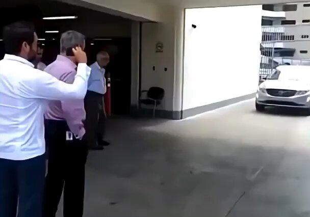 Never forget cuando el CEO de Volvo probó en sí mismo el sistema de frenado automático del coche.