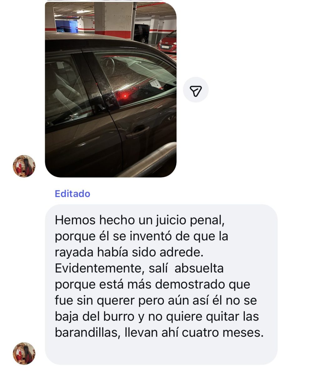 Vecinos colegas que instalan pasamanos para que salgas cómodamente del coche.