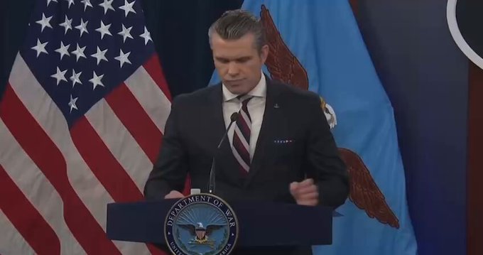 Hegseth: "Las dos fuerzas aéreas más poderosas del mundo tendrán control total de los cielos iraníes... B-2, B-52, B-1, drones depredadores, cazas controlando los cielos, seleccionando objetivos, muеrtе y destrucción desde el cielo todo el día".