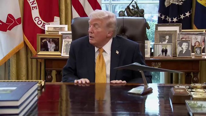 Trump sobre Cuba: “Creo que tendré el honor de tomar Cuba. Eso estaría bien. Es un gran honor. Puedo liberarla o tomarla, creo que puedo hacer lo que quiera con ella”.