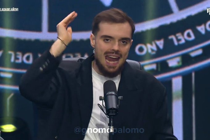 Mientras tanto, en un universo paralelo mucho más divertido que el nuestro...