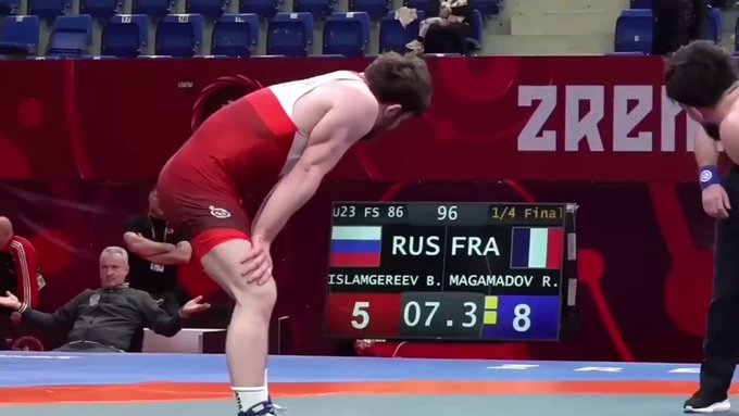 La realidad supera al WWE.