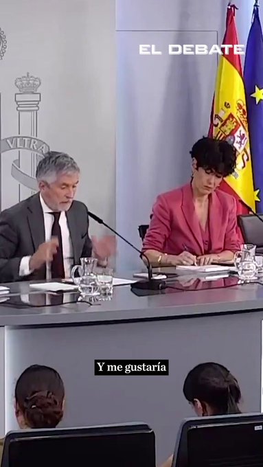 Marlaska afirma que los presos serán informados del proceso de regularización, pero excluye a los que tengan antecedentes