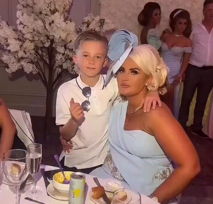 "¿Cómo has sabido que somos guiris?"