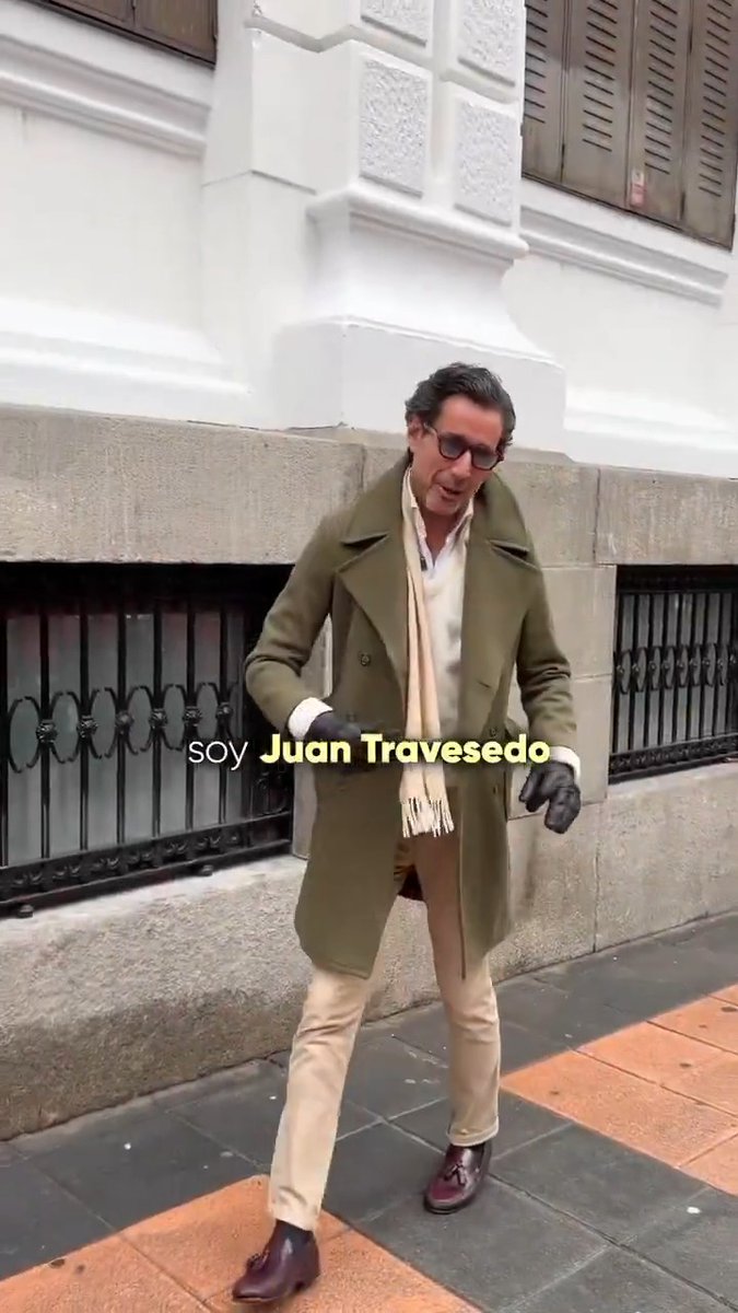 Pisito de 80 metros con salón-cocina en la calle Velázquez por el módico precio de 1,2 millones.