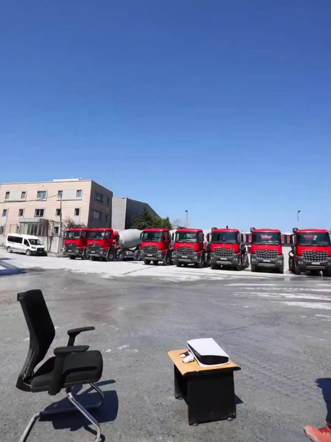 El de marketing está pidiendo un aumento.