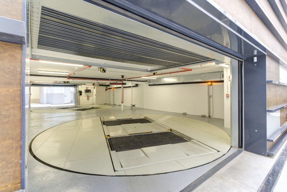 11 millones por vivir en el ático del palacete en el que vivió Valle-Inclán.