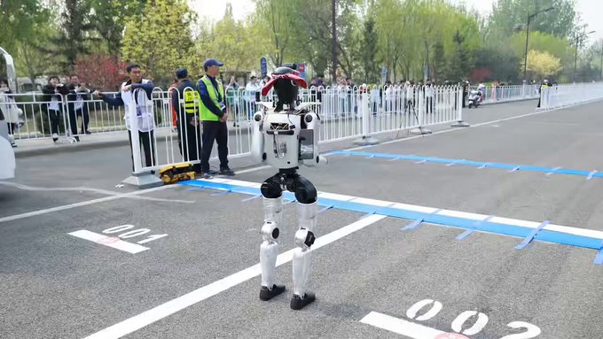 La carrera de este robot acabó antes de empezar.