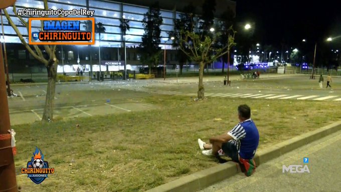 Se hace 900 km para ver la final de la Copa del Rey y se queda fuera del estadio porque a última apareció su hija y le cedió la entrada.