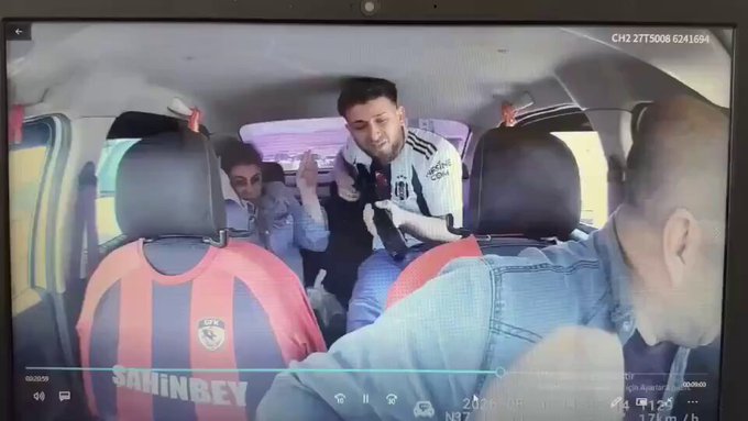 Un taxista logra quitarle la escopeta al hombre que le había tomado como rehén para su huida.