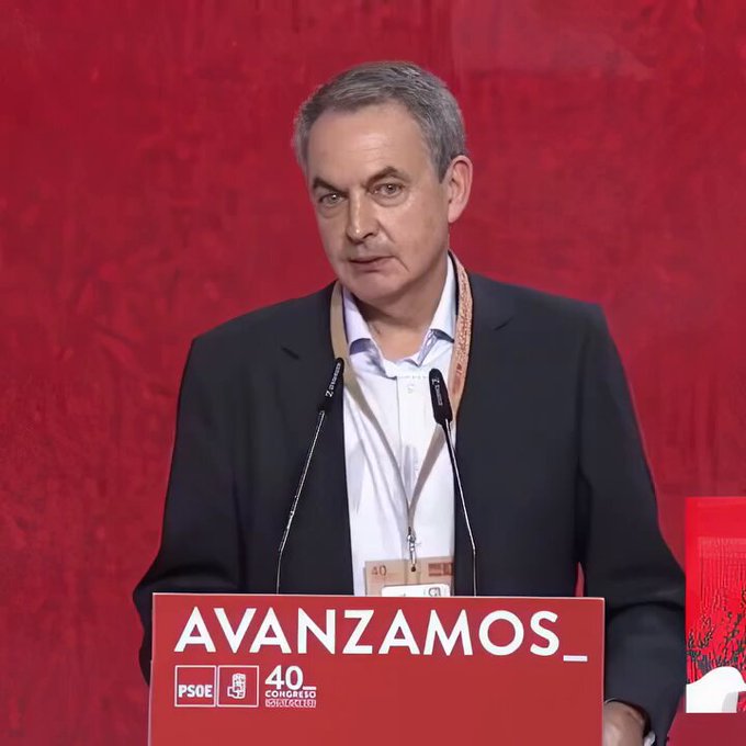 Ser socialista es tener muy poco y estar dispuesto a dar mucho.