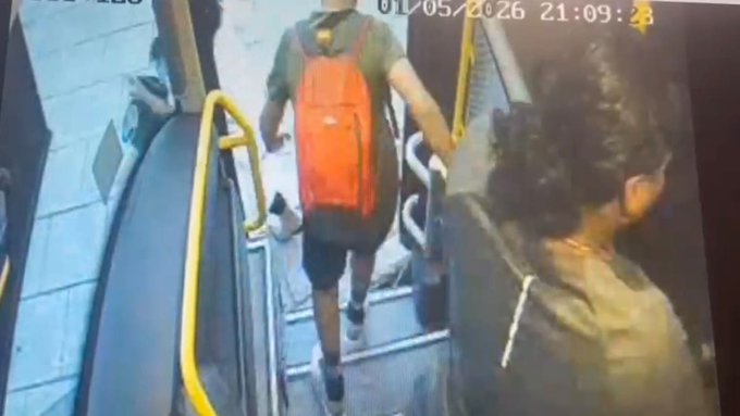 Detenidos los autores del apuñaIamiento de un joven de 17 años en un autobús en Colmenar Viejo