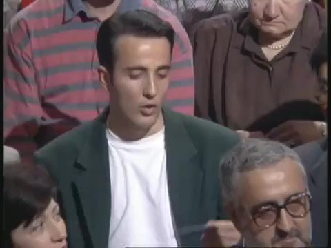 Tremendo trabajito de ingeniería social de la PSOE aquí. Cansado de escuchar esta anécdota durante toda mi vida y me entero ahora de qué iba el libro...
