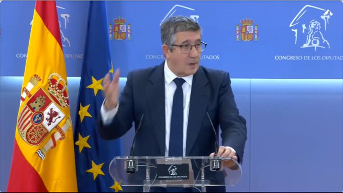 Patxi López dice que “no se cree” que Zapatero sea un corrupto y destaca que “es el único presidente que no tiene a ningún ministro imputado”.