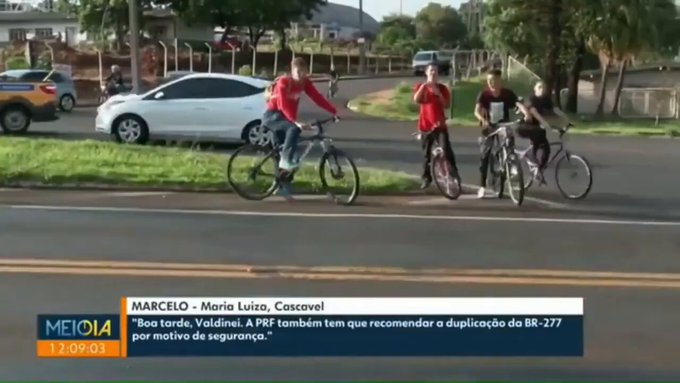 Era su primerito día montando en bicicleta.