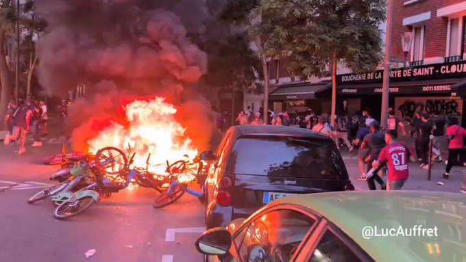Continúan los disturbios en París. Por ahora, hay más de 50 detenidos, y un herido con arma blanca.