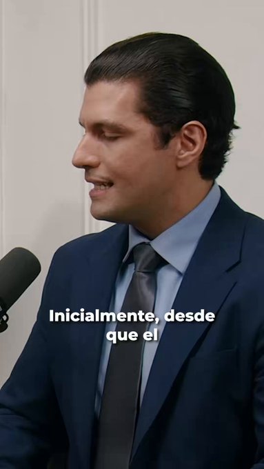 Herbert Esmahan: “Mientras otros gobiernos aún están analizando las causas sociales de las pandillas y viendo cuál es la mejor forma de combatirlas, el presidente Bukele ya los tiene a todos en una cárcel”.