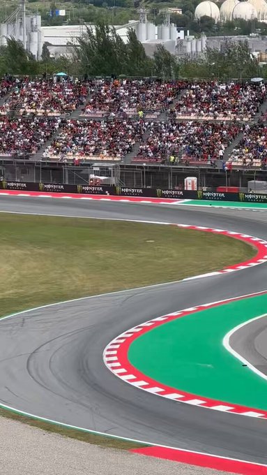 El feo accidente de Zarco ayer en la carrera de MotoGP.