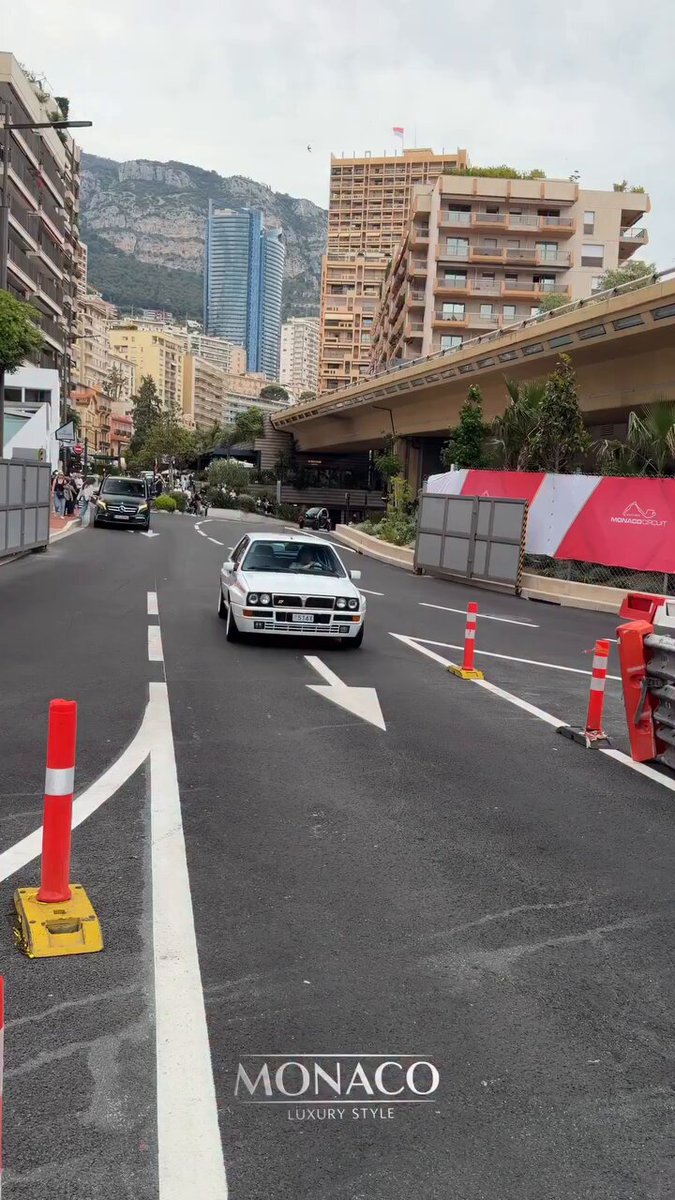 Fernando Alonso con un Lancia Delta Integrale Martini 6 en Mónaco.