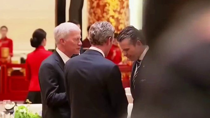 Elon Musk ha subido este vídeo a su cuenta de X tras su visita a China con el resto de turboempresarios americanos.