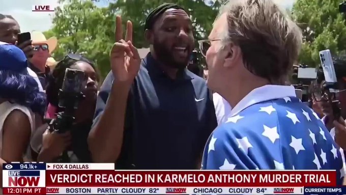 Miembros de Black Lives Matter minutos antes de la sentencia por el asesіnato de Austin Metcalf burlándose de los amigos y familiares de la víctima en directo en FOX.